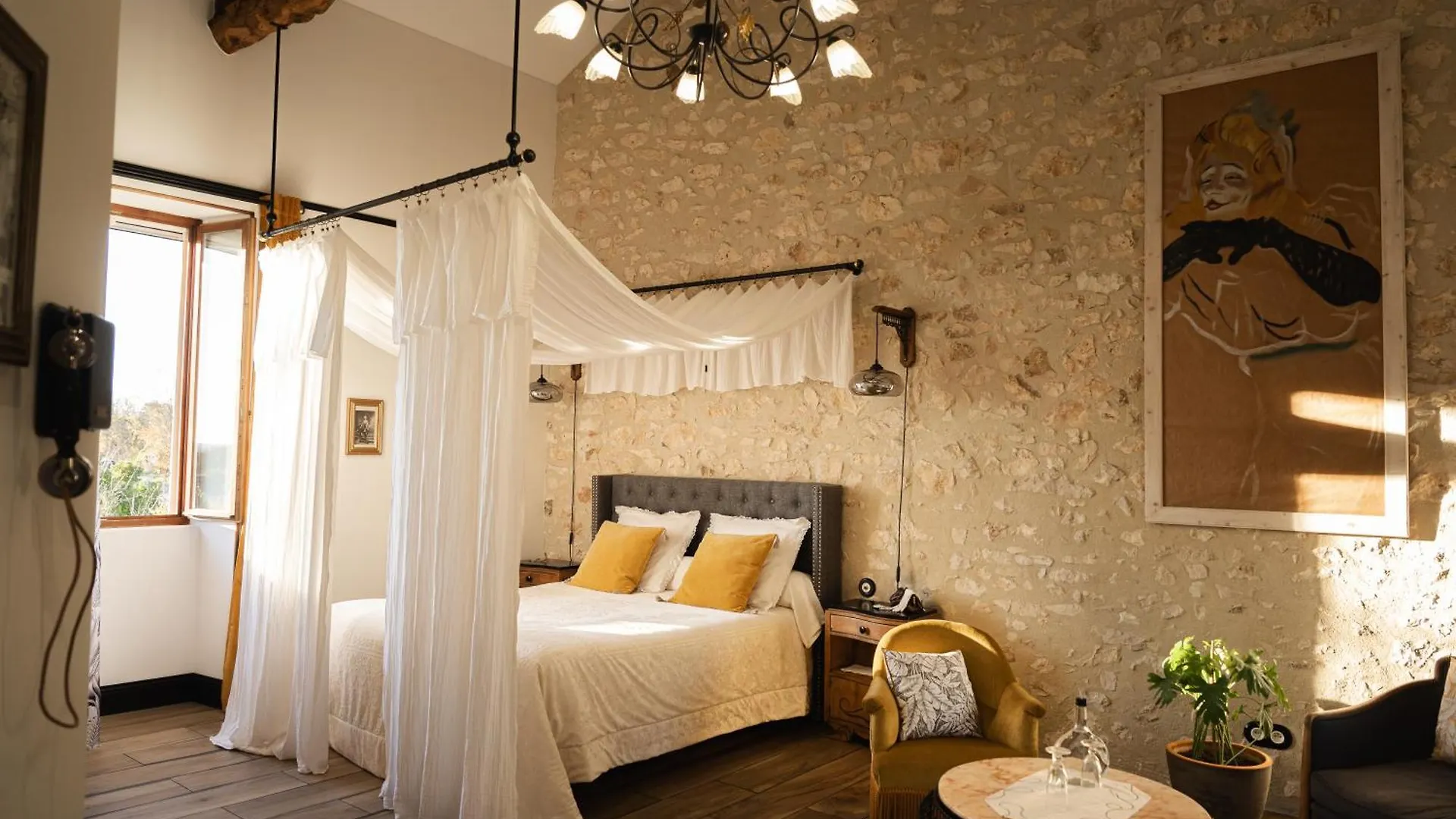 Ets Capmasil - Chambre 1920 Virac Maison d'hôtes